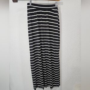 Apt.9 women's striped skirt small